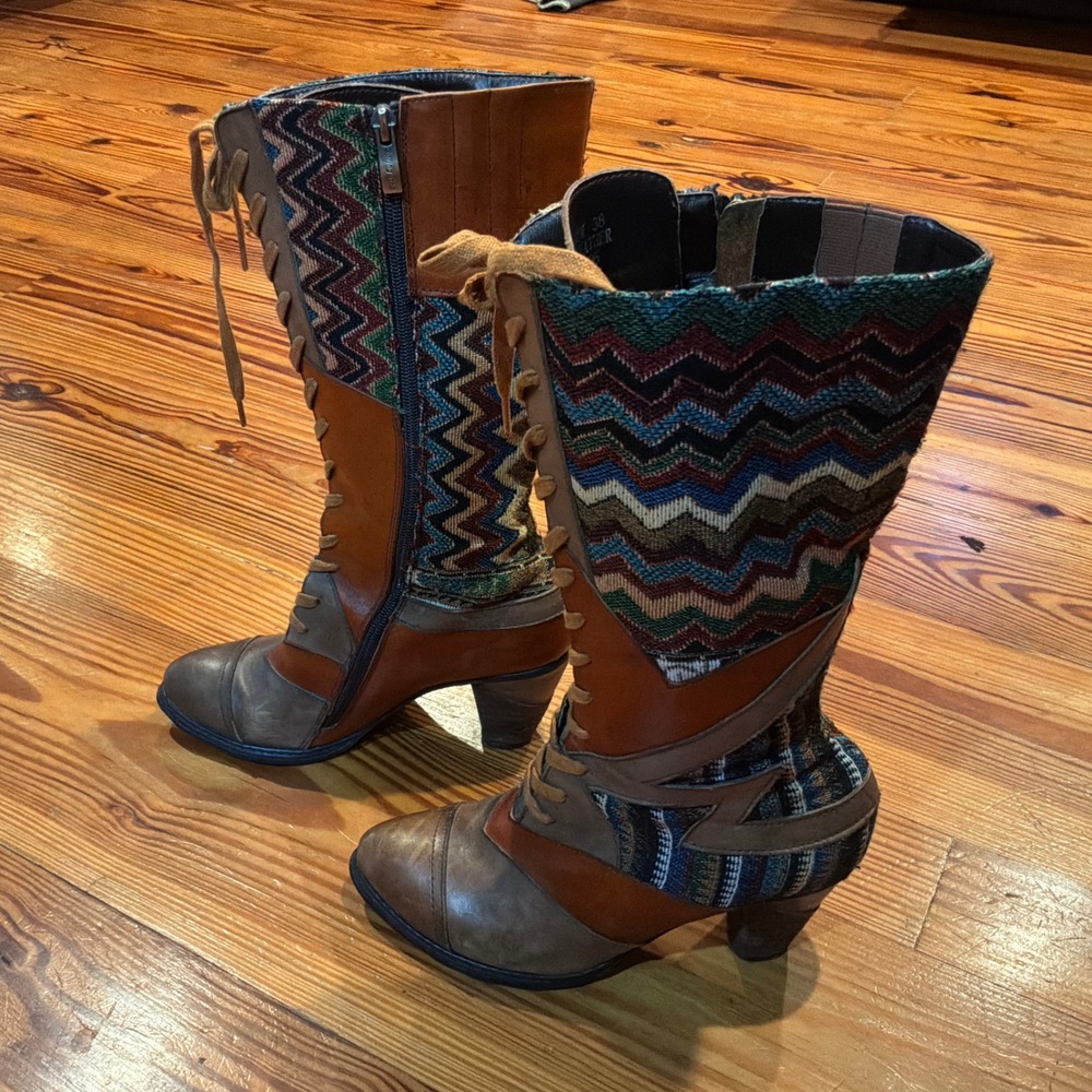 L'Artiste Spring Step Leather Tapestry Lace Up Tall Boots Brown Multi 38 7.5-8